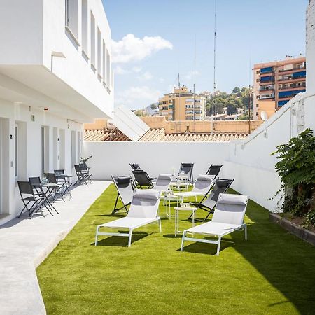 Apartamentos La Pelusa Malaga Bagian luar foto