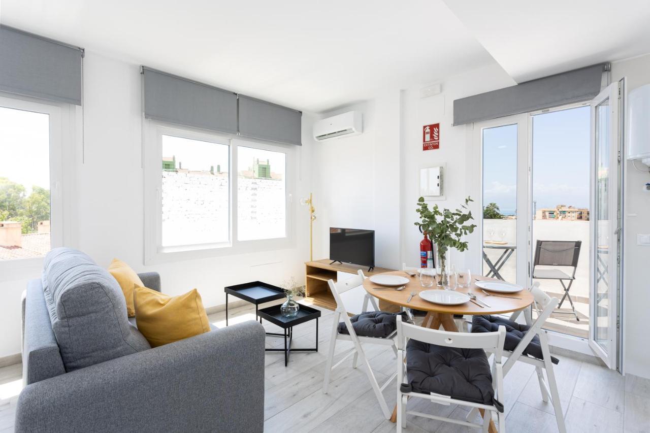 Apartamentos La Pelusa Malaga Bagian luar foto
