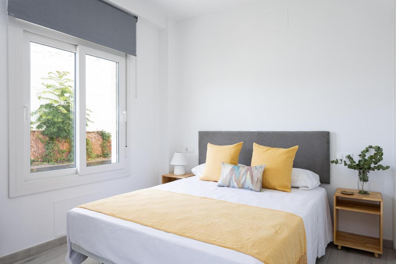 Apartamentos La Pelusa Malaga Bagian luar foto