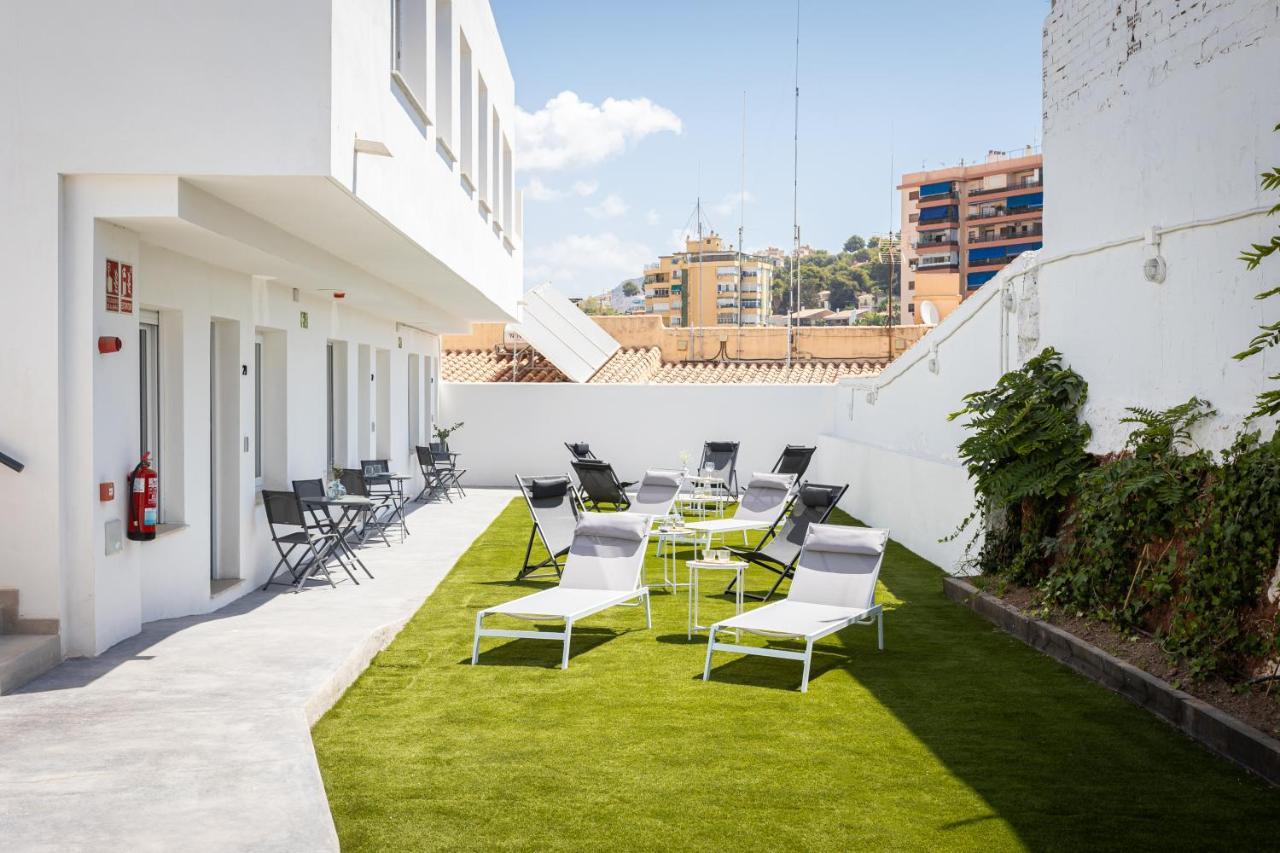 Apartamentos La Pelusa Malaga Bagian luar foto