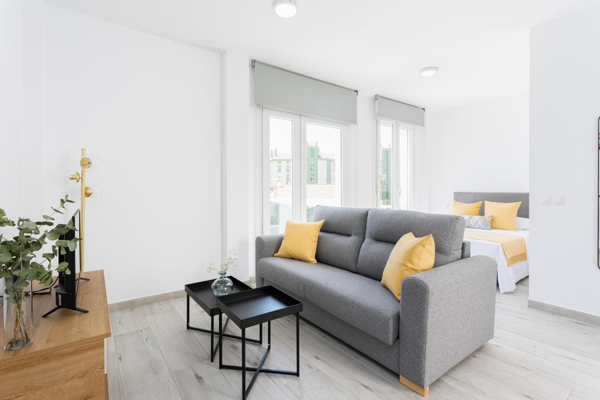Apartamentos La Pelusa Malaga Ruang foto